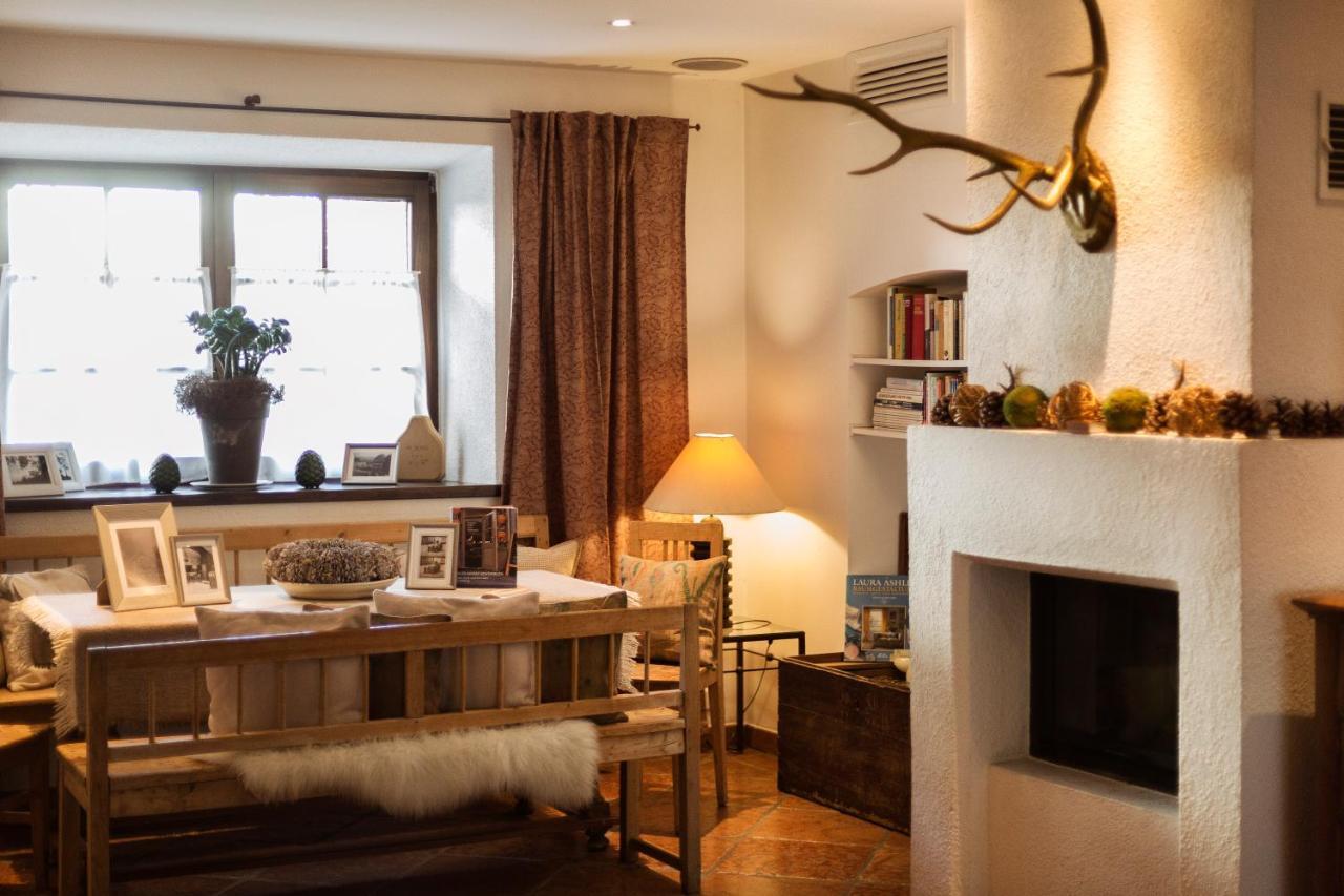 Boutique Hotel Aichinger ヌスドルフ・アム・アターゼー エクステリア 写真