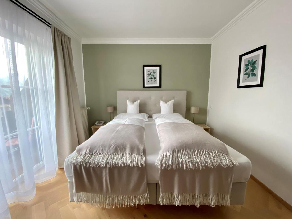 Boutique Hotel Aichinger ヌスドルフ・アム・アターゼー エクステリア 写真