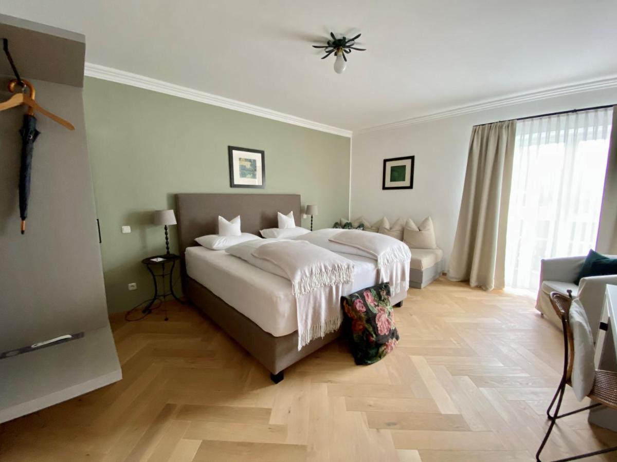 Boutique Hotel Aichinger ヌスドルフ・アム・アターゼー エクステリア 写真