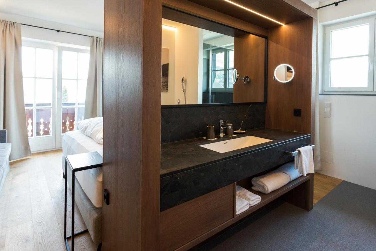 Boutique Hotel Aichinger ヌスドルフ・アム・アターゼー エクステリア 写真