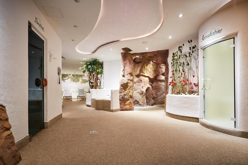 Boutique Hotel Aichinger ヌスドルフ・アム・アターゼー エクステリア 写真